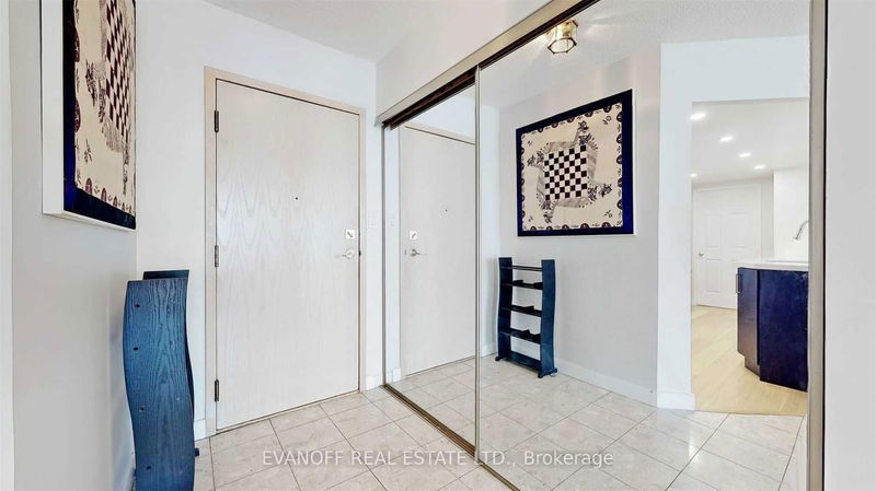 Preview image for 20 Guildwood Pkwy #810, Toronto