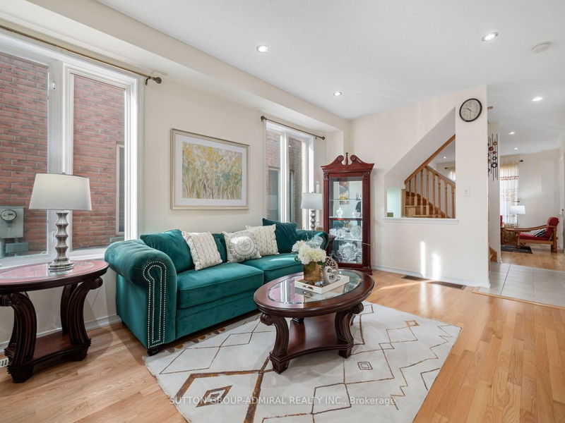 Preview image for 82 Vivian Rd, Toronto