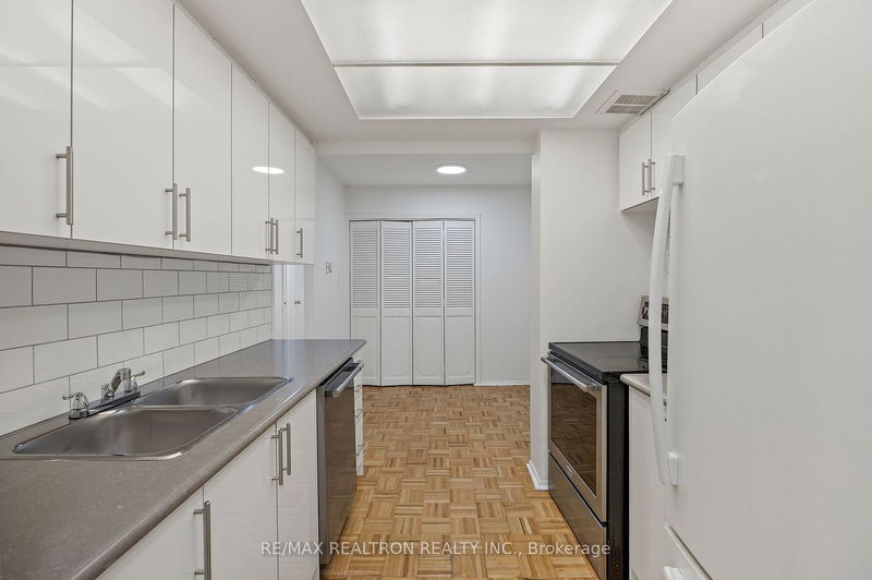 Preview image for 3151 Bridletowne Circ #808, Toronto