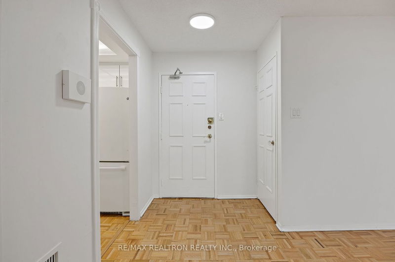 Preview image for 3151 Bridletowne Circ #808, Toronto