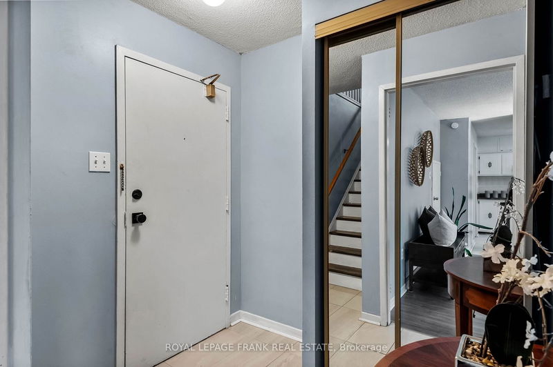 Preview image for 140 Ling Rd #96, Toronto