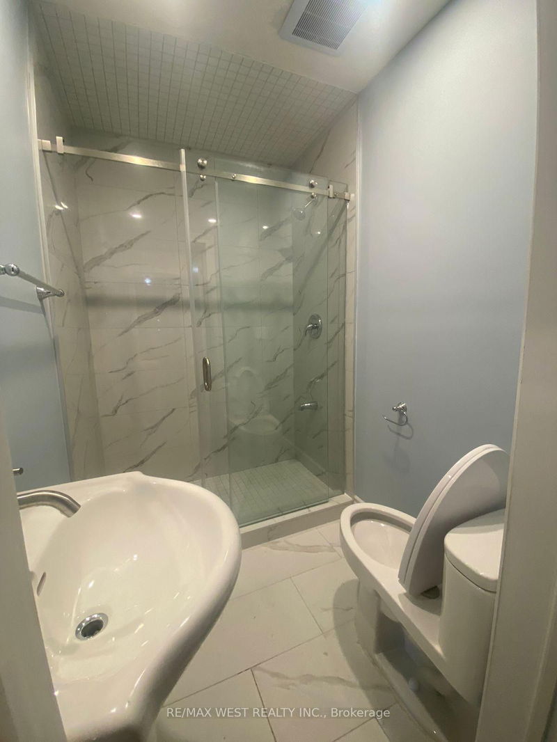 Preview image for 16 Seminole Ave, Toronto