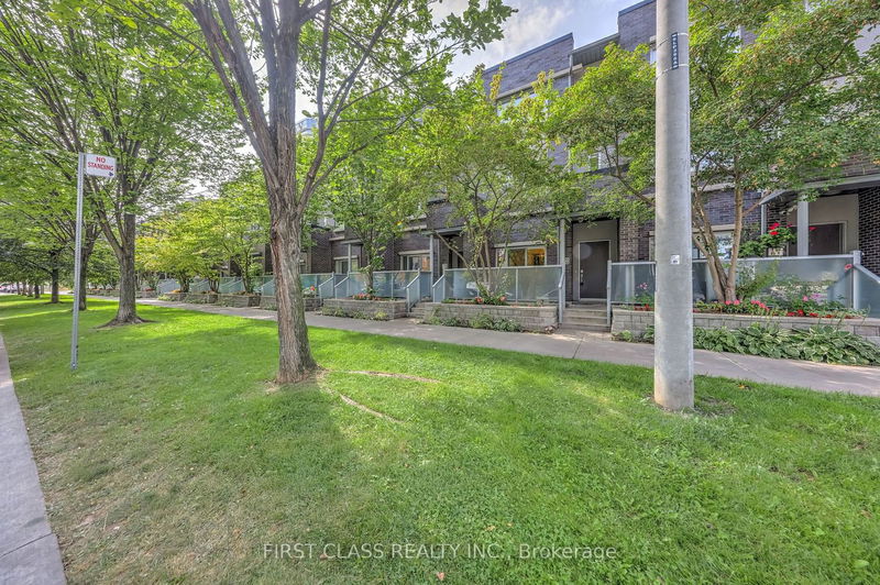 Preview image for 295 Village Green Sq #60, Toronto