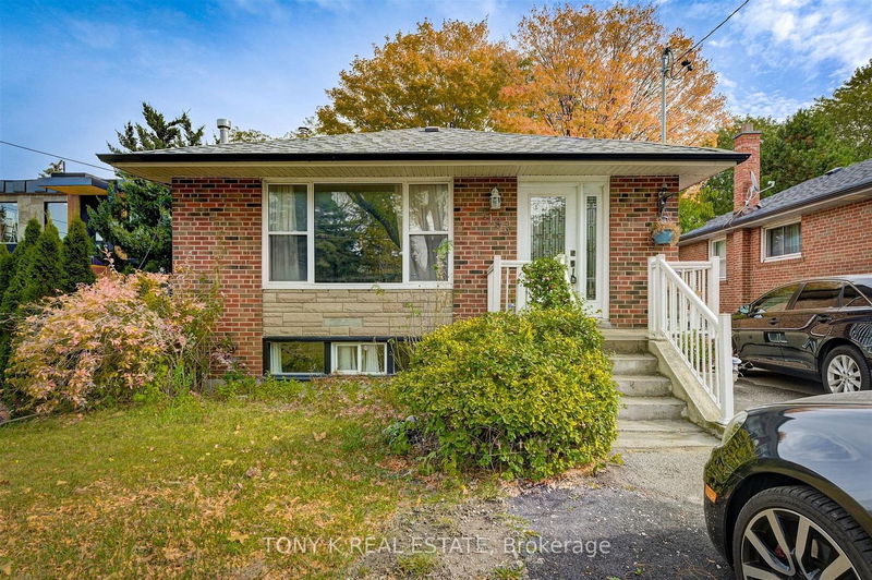 Preview image for 1193 Pharmacy Ave, Toronto