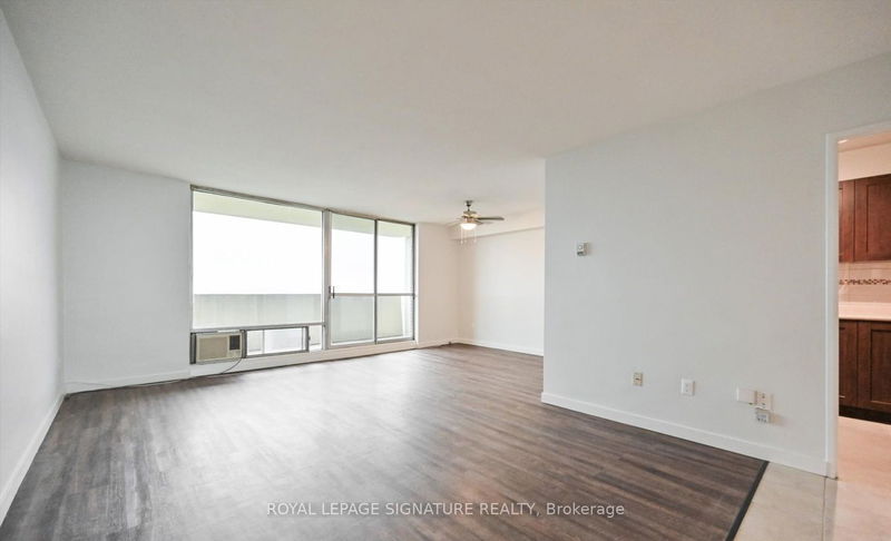 Preview image for 1 Massey Sq #2814, Toronto