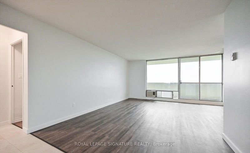 Preview image for 1 Massey Sq #2814, Toronto