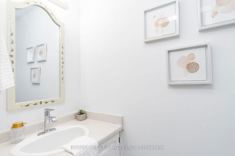 Preview image for 15 Guildwood Pkwy #16, Toronto