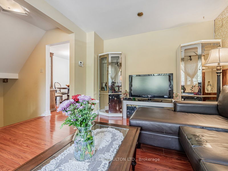 Preview image for 81 Blackwell Ave, Toronto