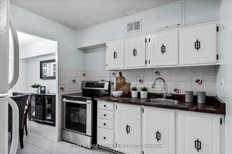 Preview image for 140 Ling Rd #96, Toronto