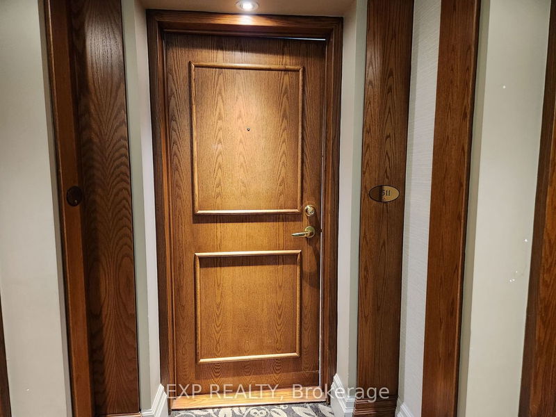 Preview image for 1 Lee Centre Dr #1511, Toronto
