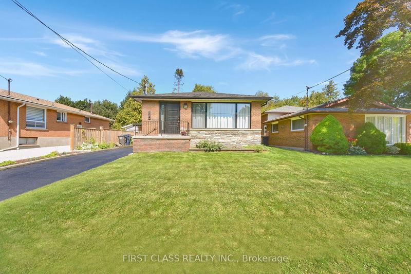 Preview image for 24 Fintona Ave, Toronto