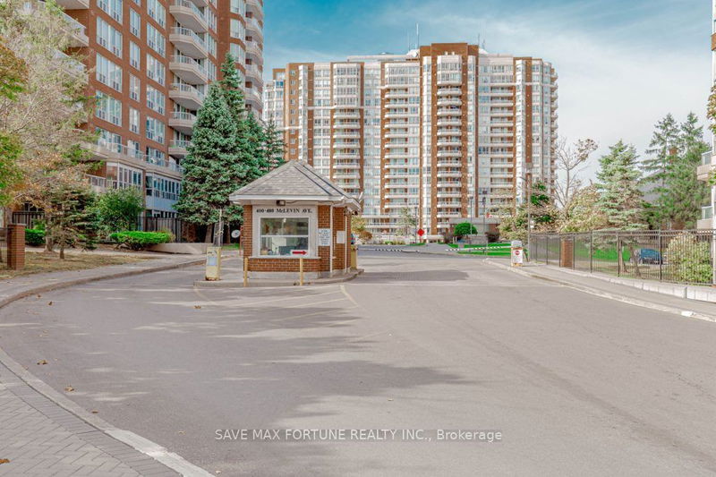 Preview image for 410 Mclevin Ave #812, Toronto