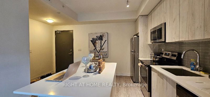 Preview image for 1350 Kingston Rd #Th03, Toronto