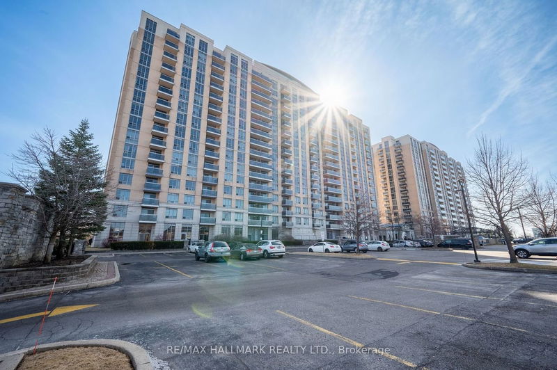 Preview image for 8 Mondeo Dr #401, Toronto