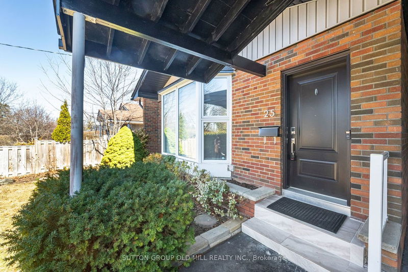 Preview image for 25 Gaiety Dr, Toronto