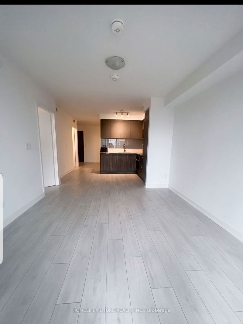 Preview image for 2033 Kennedy Rd #715, Toronto