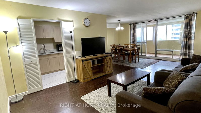 Preview image for 1 Massey Sq #804, Toronto