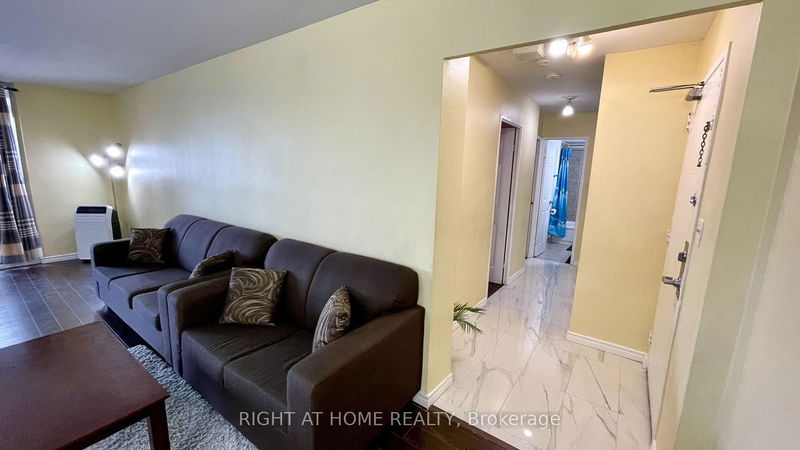 Preview image for 1 Massey Sq #804, Toronto