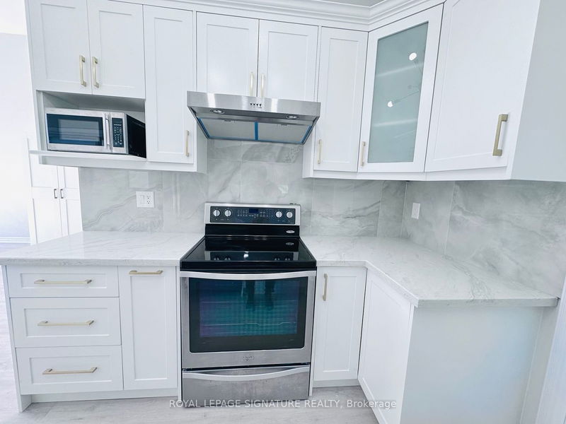 Preview image for 55 Munson Cres, Toronto