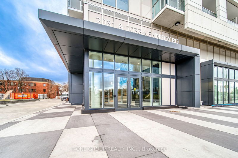 Preview image for 2033 Kennedy Rd #722, Toronto