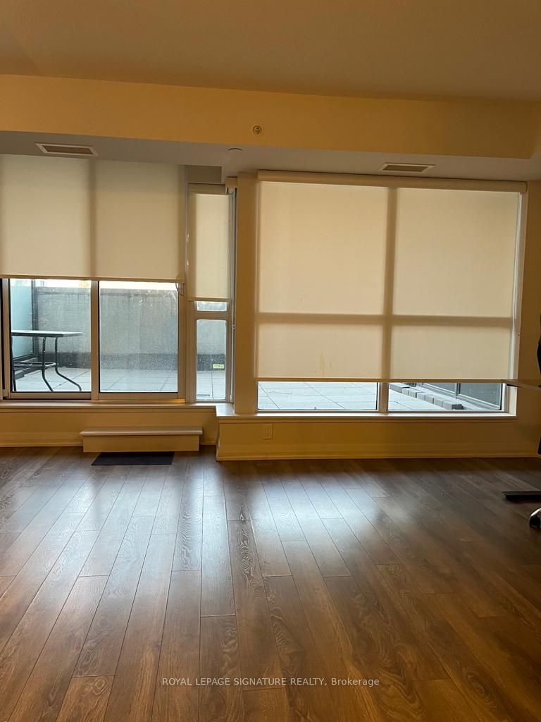 Preview image for 30 Meadowglen Pl #205, Toronto