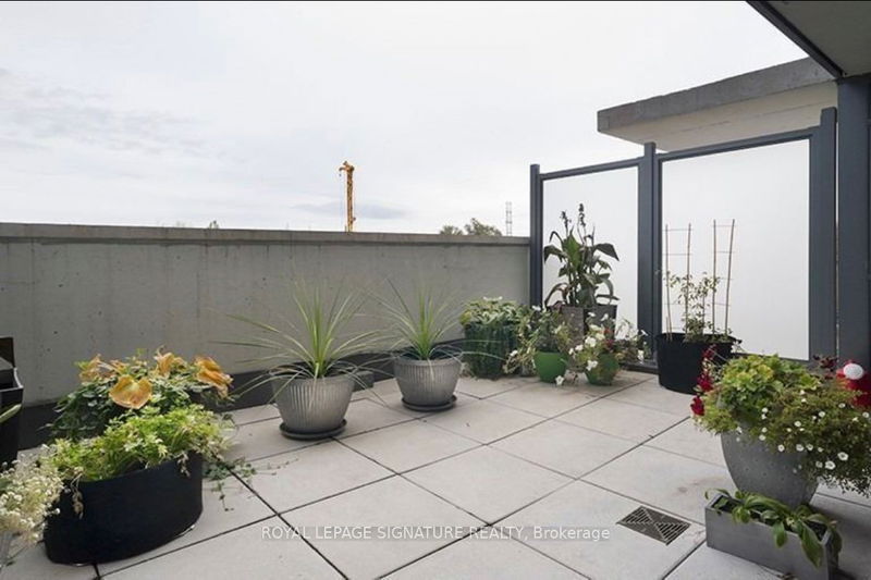 Preview image for 30 Meadowglen Pl #205, Toronto