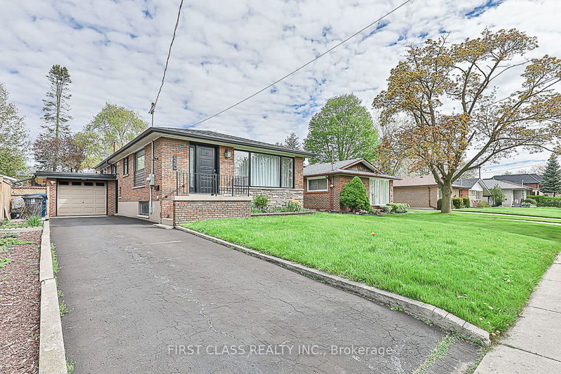 Preview image for 24 Fintona Ave, Toronto