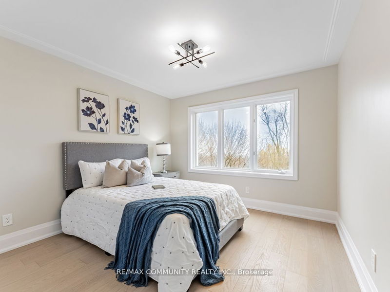 Preview image for 95 Hill Cres, Toronto