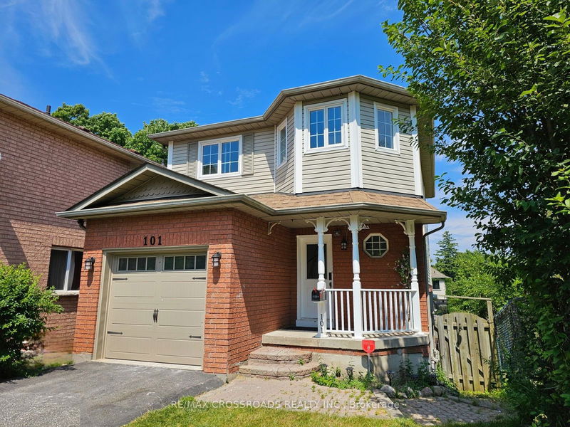Preview image for 101 Piperbrook Cres, Toronto