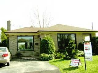 Preview image for 3 Delbert  Dr, Toronto
