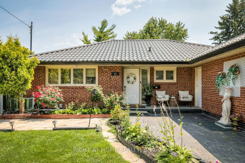 Preview image for 57 Fishleigh Dr, Toronto