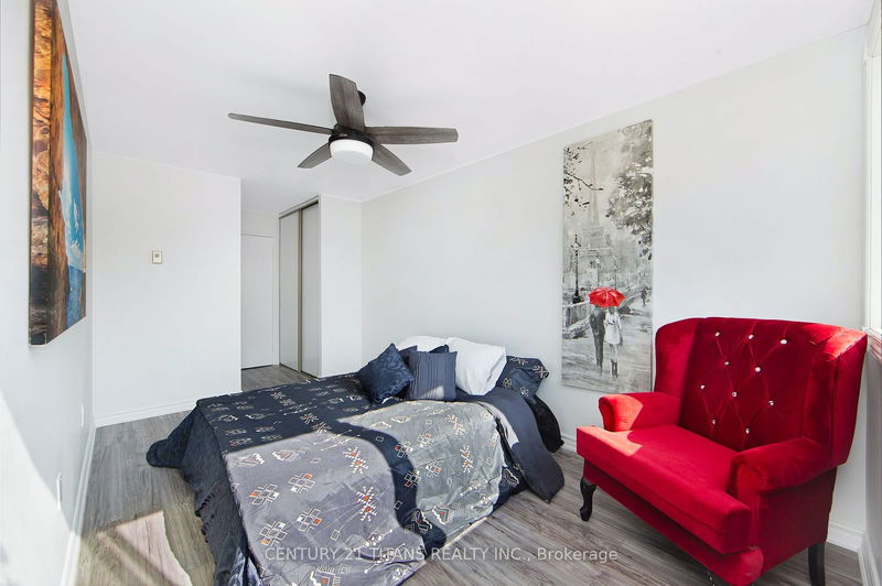 Preview image for 100 Mornelle Crt #1076, Toronto