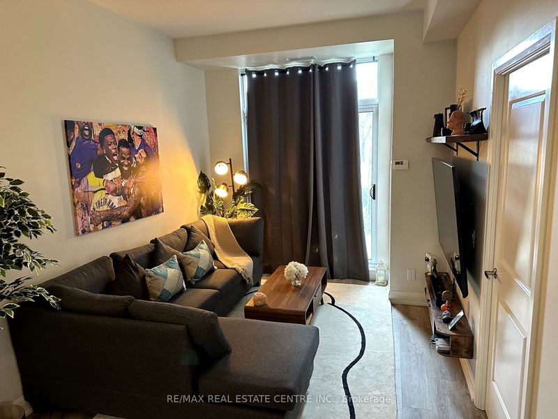 Preview image for 3655 Kingston Rd #105, Toronto