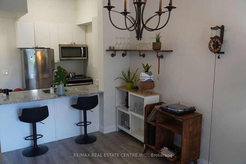 Preview image for 3655 Kingston Rd #105, Toronto