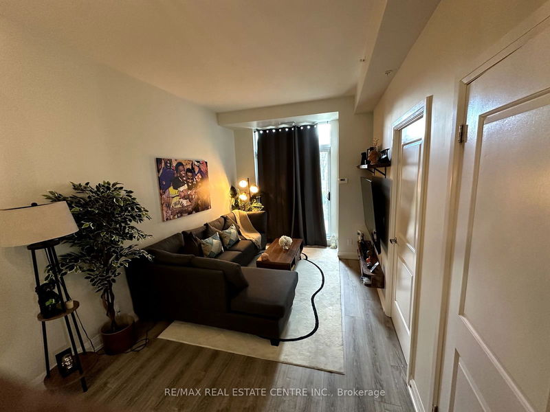 Preview image for 3655 Kingston Rd #105, Toronto