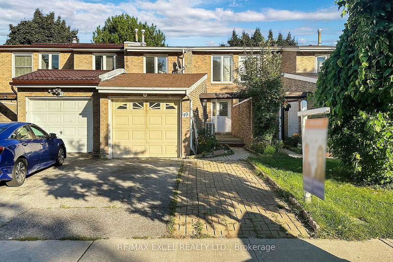 Preview image for 49 Ambercroft Blvd, Toronto