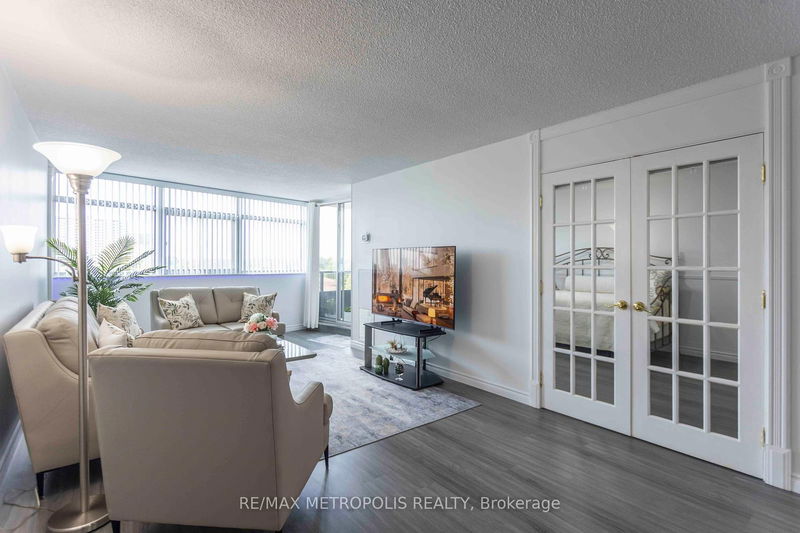 Preview image for 3151 Bridletowne Circ #808, Toronto