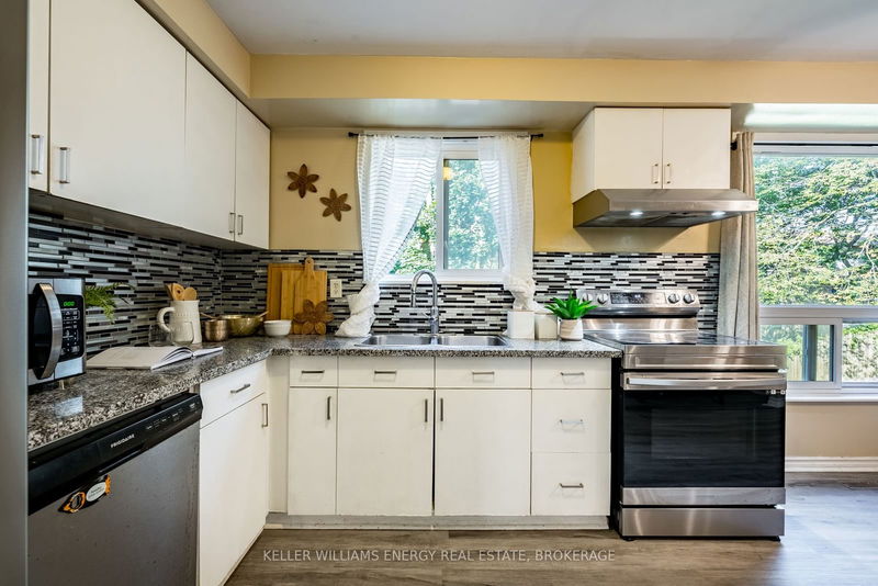 Preview image for 1400 Mary St N #9, Oshawa
