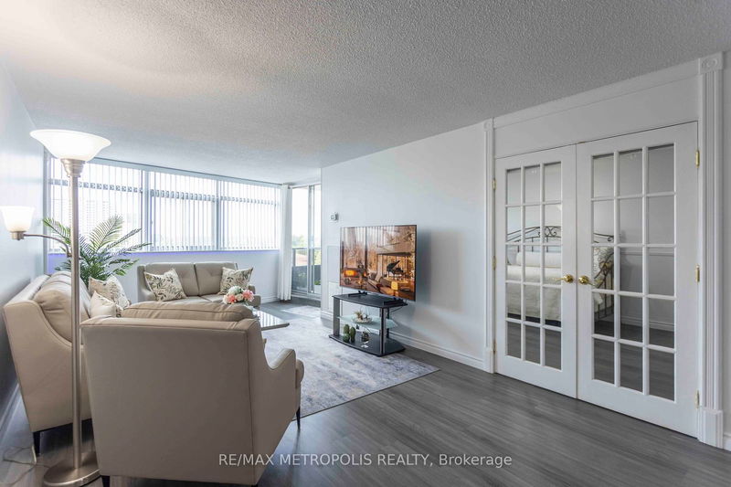 Preview image for 3151 Bridletowne Circ #808, Toronto