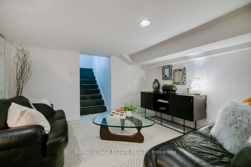 Preview image for 225 Pickering St, Toronto