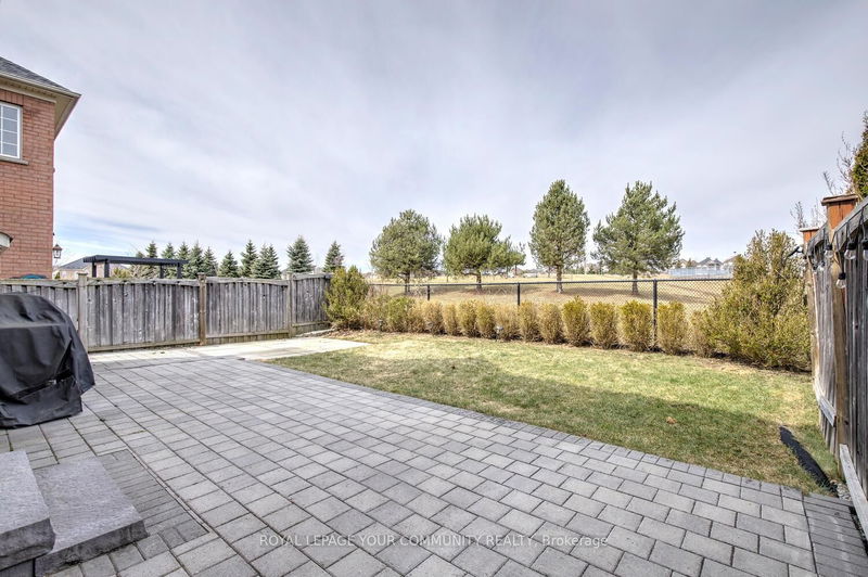 Preview image for 56 Golden Orchard Rd, Vaughan