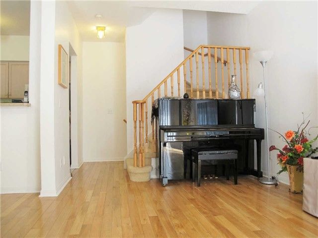 Preview image for 6 Cox Blvd #10, Markham