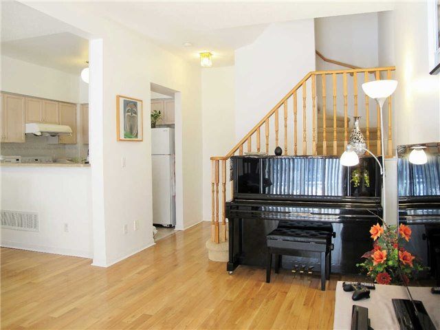 Preview image for 6 Cox Blvd #10, Markham
