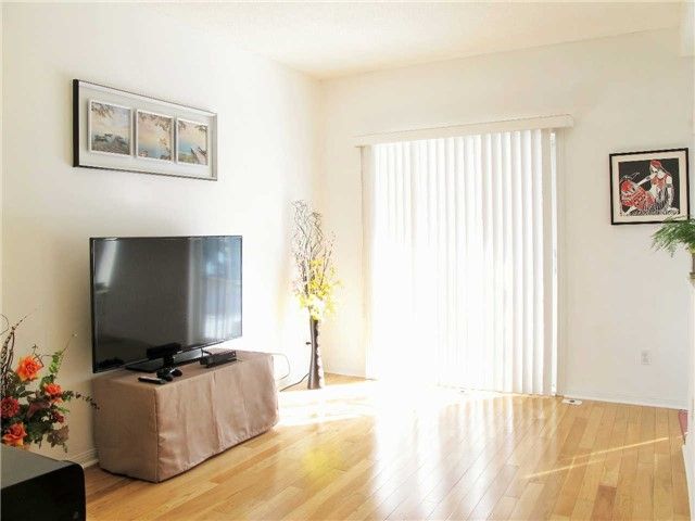 Preview image for 6 Cox Blvd #10, Markham