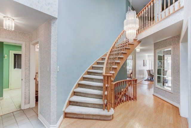 Preview image for 29 Elmsley Dr, Richmond Hill