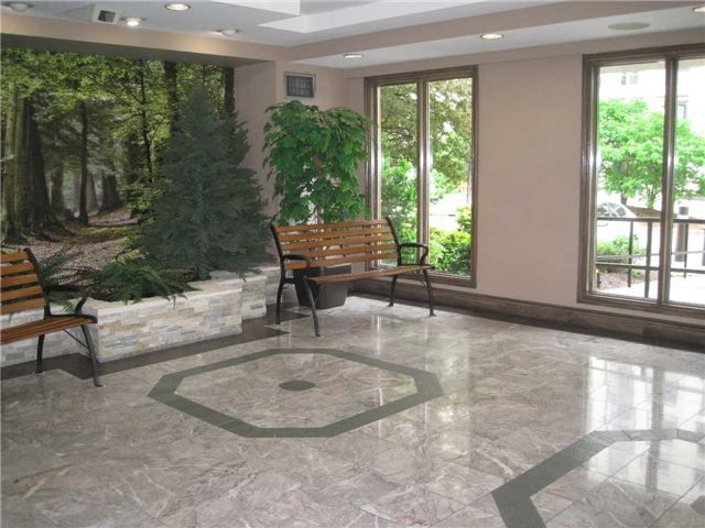 Preview image for 270 Davis Dr #401, Newmarket