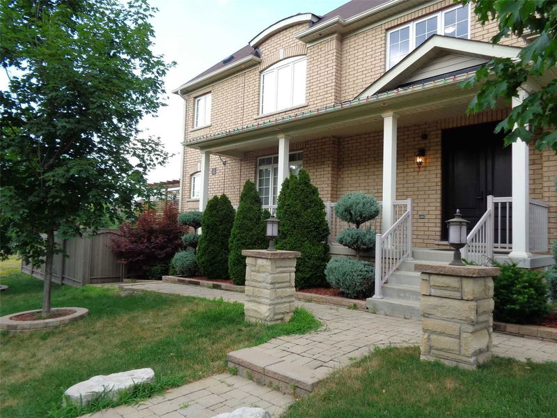 Preview image for 131 Maverick Cres, Vaughan