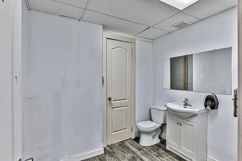 Preview image for 20489 Leslie St #Main, East Gwillimbury