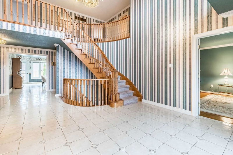Preview image for 434 Velmar Dr, Vaughan