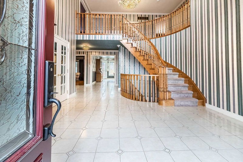 Preview image for 434 Velmar Dr, Vaughan